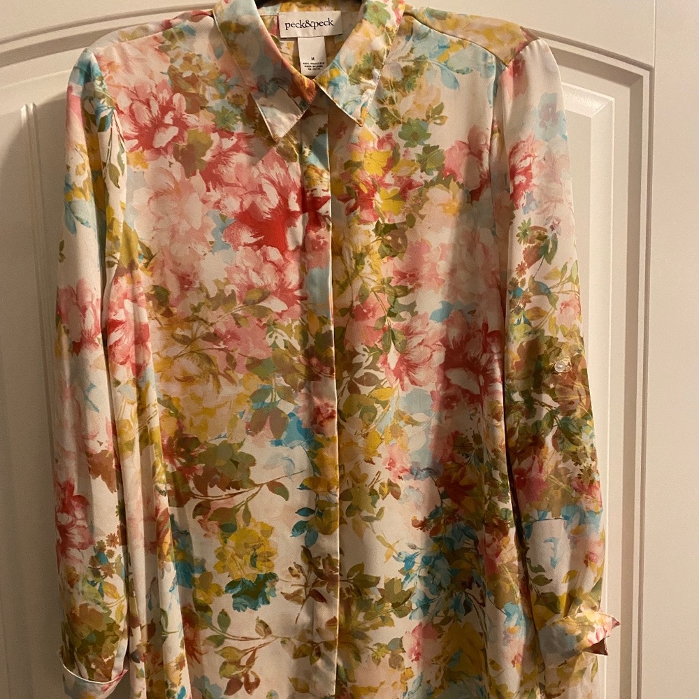 Peck & Peck Medium Floral Style Top